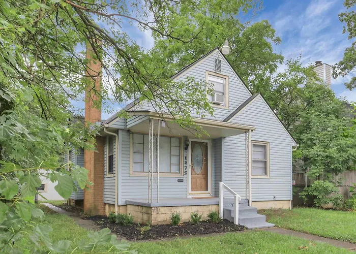 The Northern Light - 3 Bedroom 2 Full Bath *