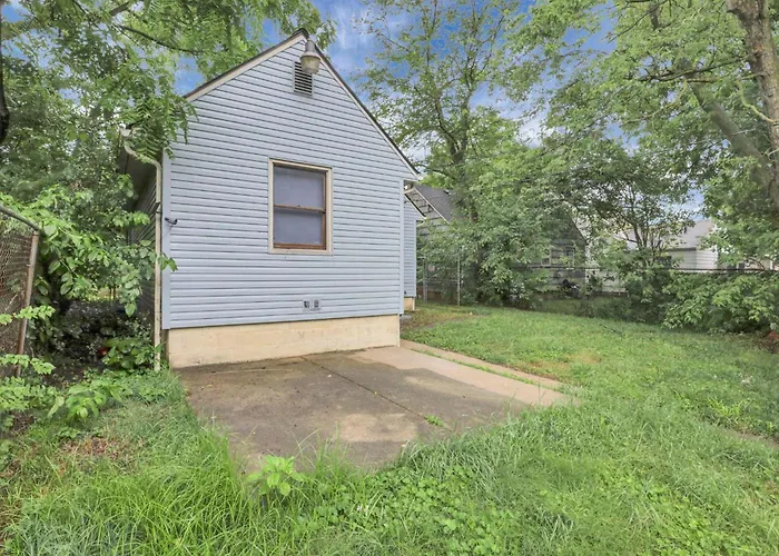 The Northern Light - 3 Bedroom 2 Full Bath *